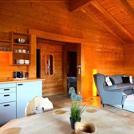 Chalet Ruhige Mit Seeblick In Zentraler Lage Mit Frisch Renovierter Kueche